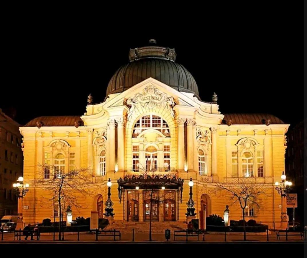Riverside Mansion Budapest Eksteriør bilde